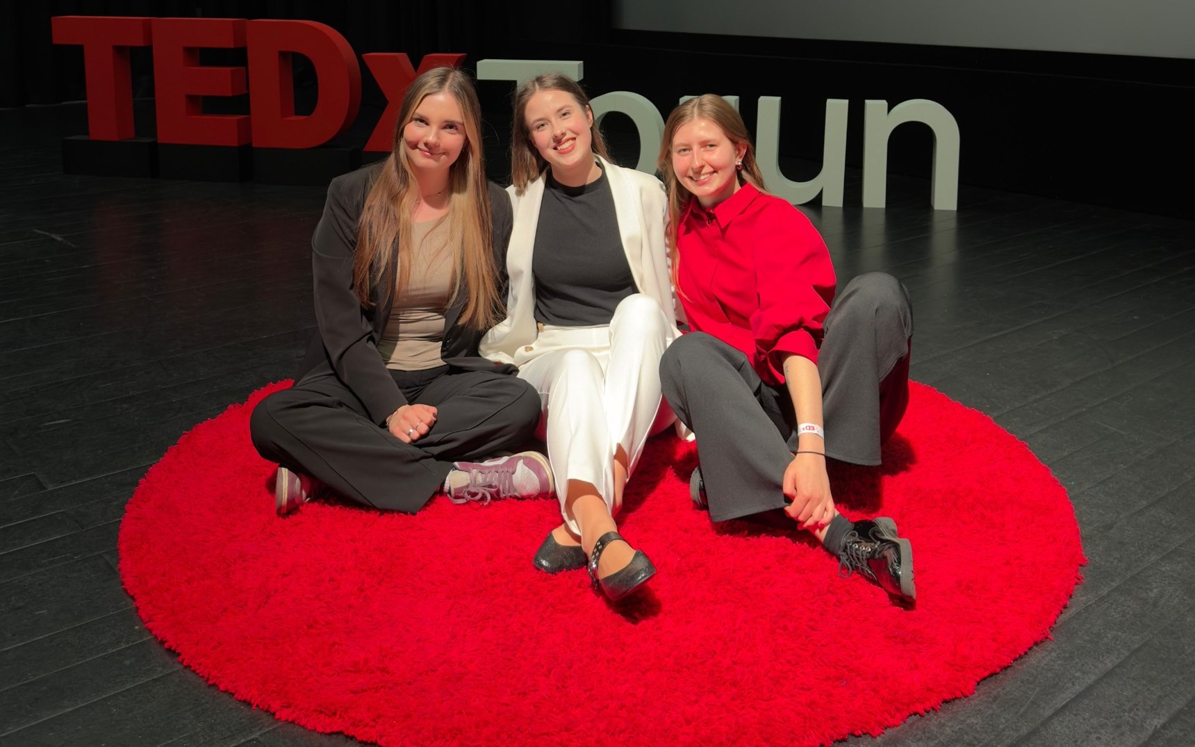 Zespół SILNI na scenie TEDx Toruń